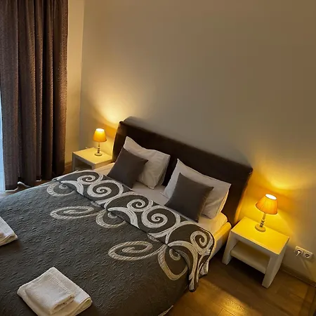 Apartamentai Su Meile * Паланга